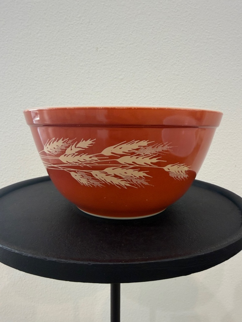 Pyrex Brown and Rust Mixing Bowls with White Floral Patterns - Picture 2 of 7